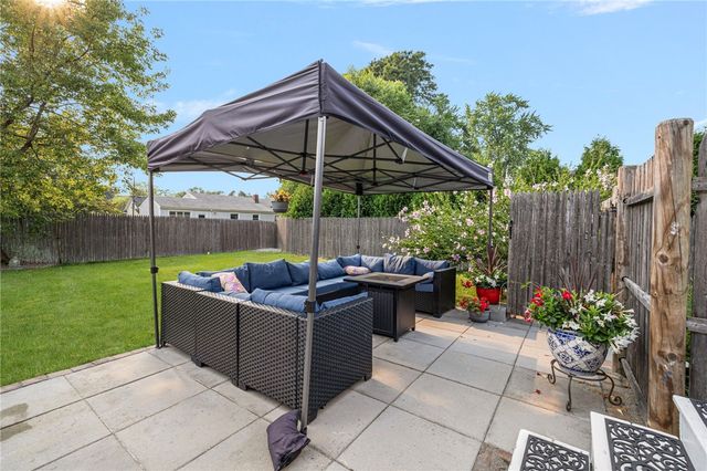 121 Spofford Avenue, Warwick, RI 02888
