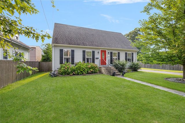 121 Spofford Avenue, Warwick, RI 02888