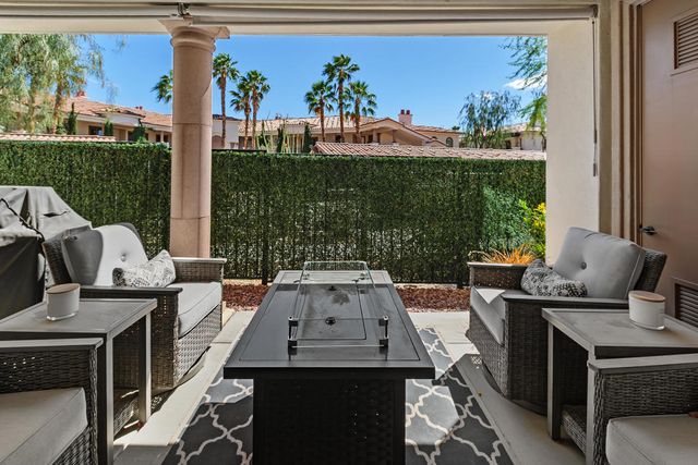 2102 Via Calderia 2102, Palm Desert, CA 92260