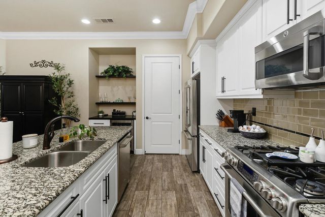 2102 Via Calderia 2102, Palm Desert, CA 92260
