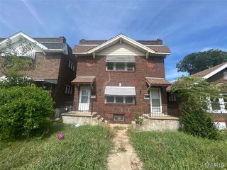 4655 Lee Avenue, St Louis, MO 63115