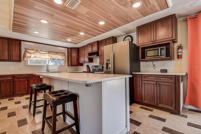 505 RIVERVIEW LANE, Tarpon Springs, FL 34689