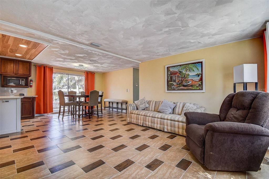 Image 12 of property listing at 505 RIVERVIEW LANE, Tarpon Springs, FL 34689