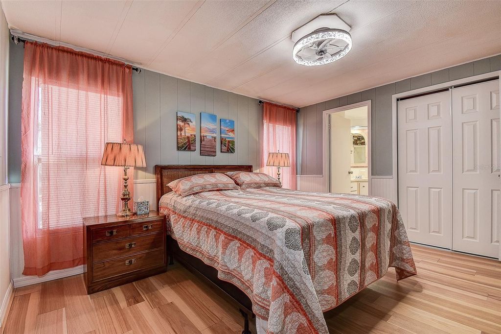 Image 24 of property listing at 505 RIVERVIEW LANE, Tarpon Springs, FL 34689