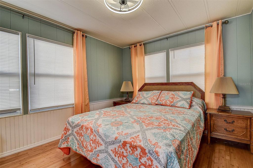 Image 31 of property listing at 505 RIVERVIEW LANE, Tarpon Springs, FL 34689