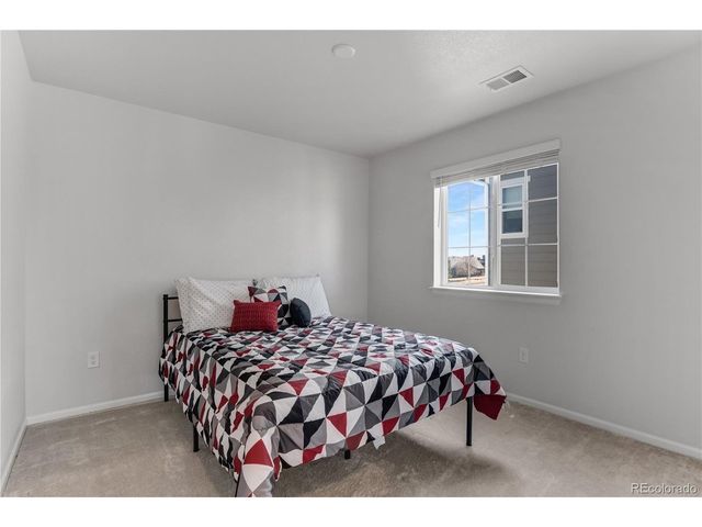 7778 S Old Hammer Way, Aurora, CO 80016