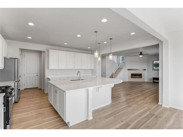 7778 S Old Hammer Way, Aurora, CO 80016
