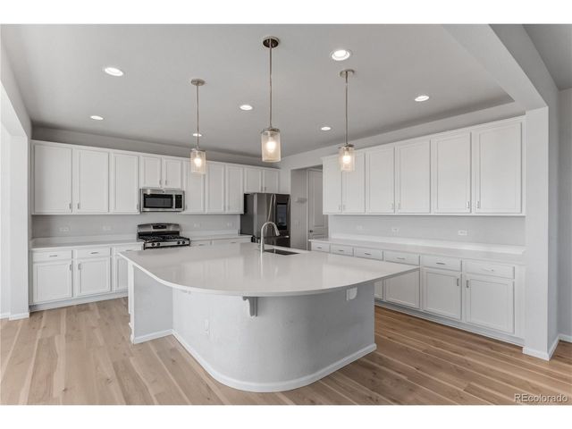 7778 S Old Hammer Way, Aurora, CO 80016