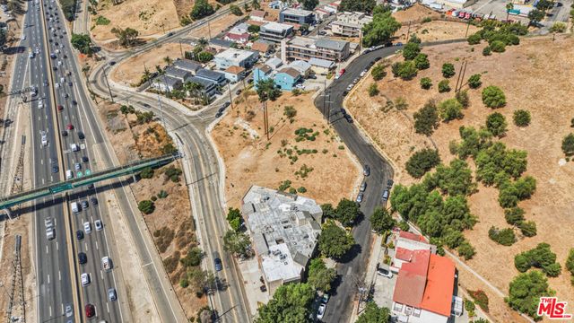626 Lookout Drive, Los Angeles, CA 90012