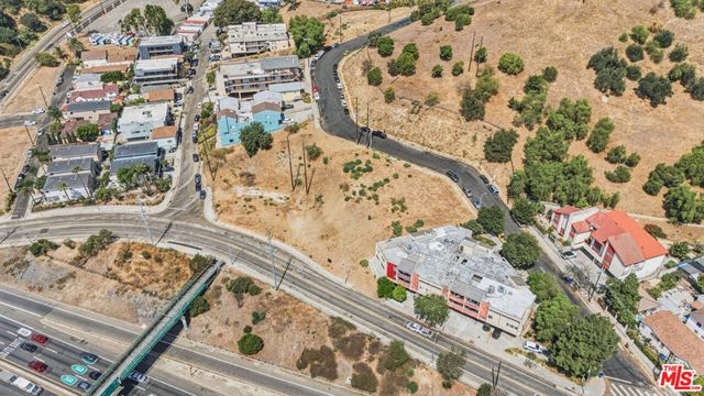 626 Lookout Drive, Los Angeles, CA 90012