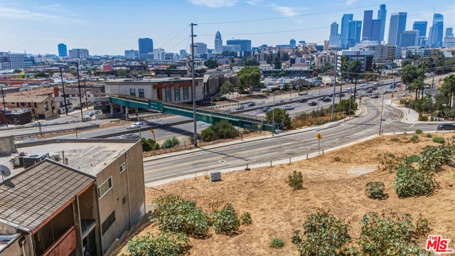 626 Lookout Drive, Los Angeles, CA 90012