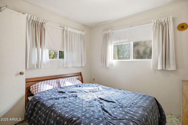 2887 CENTER Road, Overgaard, AZ 85933