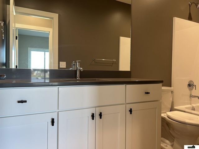 9100 Whitmer Drive, Lincoln, NE 68520