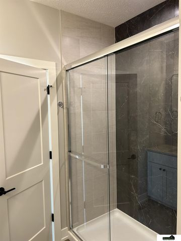 9100 Whitmer Drive, Lincoln, NE 68520