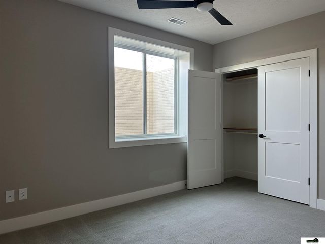 9100 Whitmer Drive, Lincoln, NE 68520