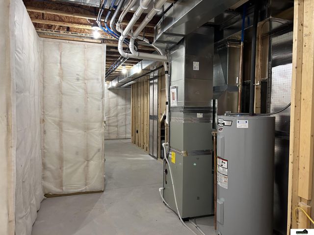 9100 Whitmer Drive, Lincoln, NE 68520