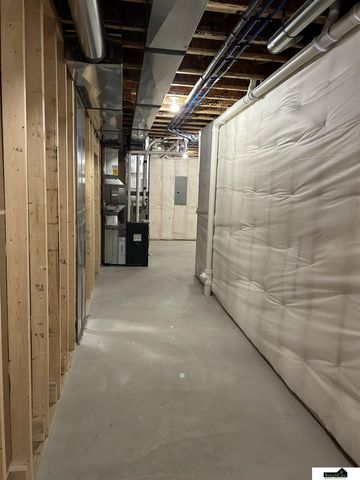 9100 Whitmer Drive, Lincoln, NE 68520