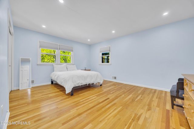 25 Surrey Lane, Ocean Twp, NJ 07712