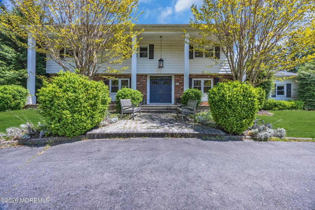 25 Surrey Lane, Ocean Twp, NJ 07712