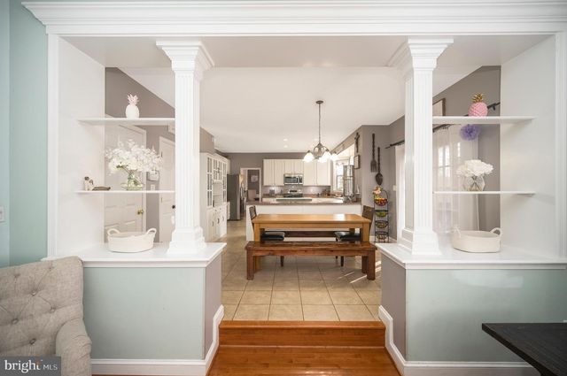 8 OAK CREST CT, Fredericksburg, VA 22405