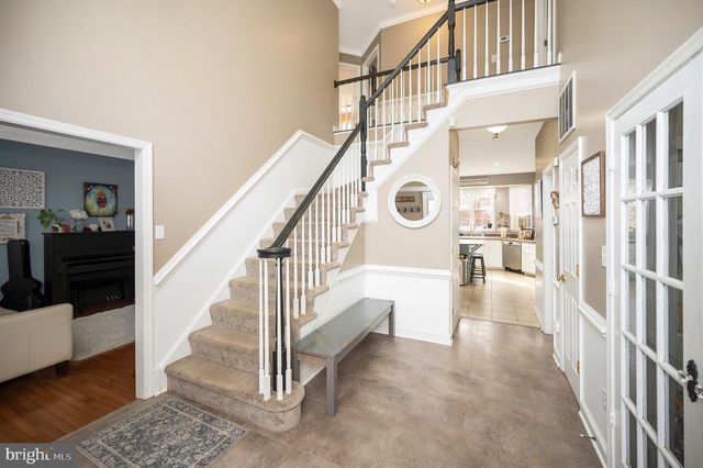 8 OAK CREST CT, Fredericksburg, VA 22405