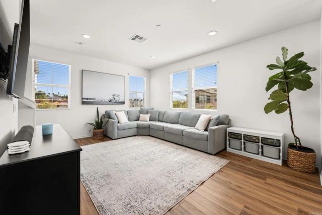 2328 Stardust, Escondido, CA 92025