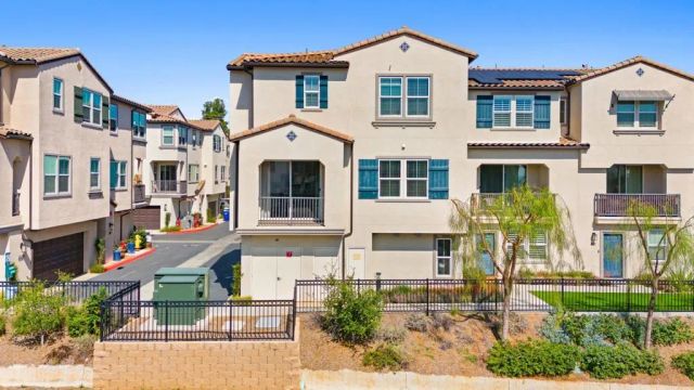2328 Stardust, Escondido, CA 92025