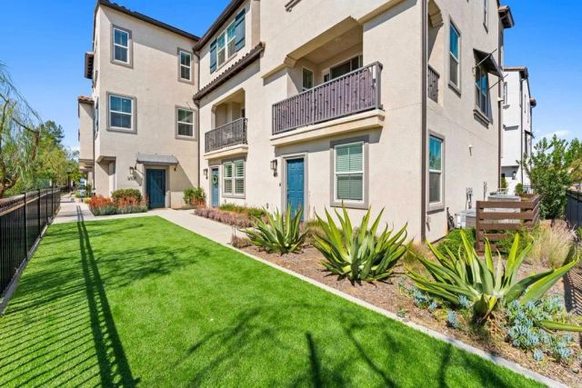 2328 Stardust, Escondido, CA 92025