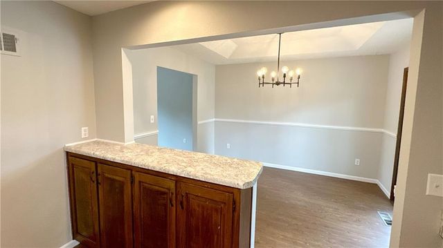 1208 SE 4th Terrace, Lee's Summit, MO 64063