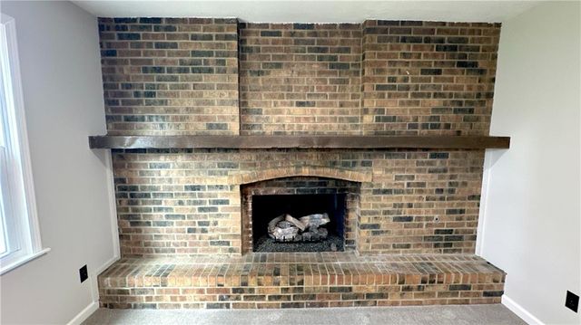 1208 SE 4th Terrace, Lee's Summit, MO 64063