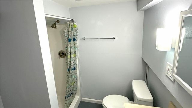 1208 SE 4th Terrace, Lee's Summit, MO 64063