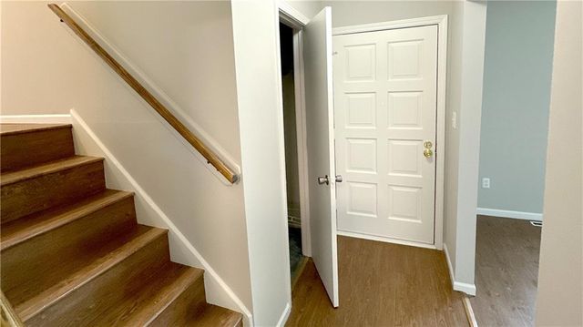1208 SE 4th Terrace, Lee's Summit, MO 64063