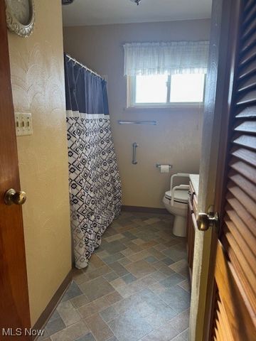 288 Skyview Drive, Weirton, WV 26062