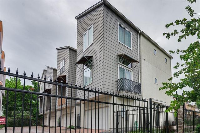 2002 Blodgett Street, Houston, TX 77004