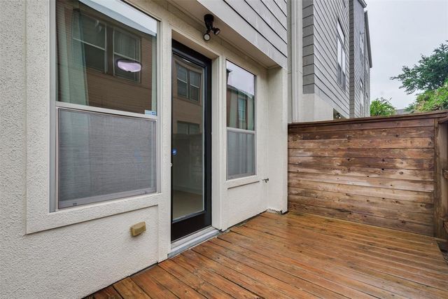 2002 Blodgett Street, Houston, TX 77004