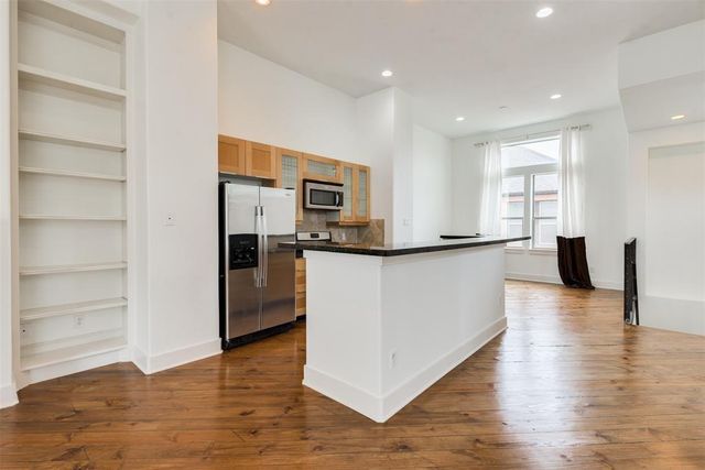 2002 Blodgett Street, Houston, TX 77004