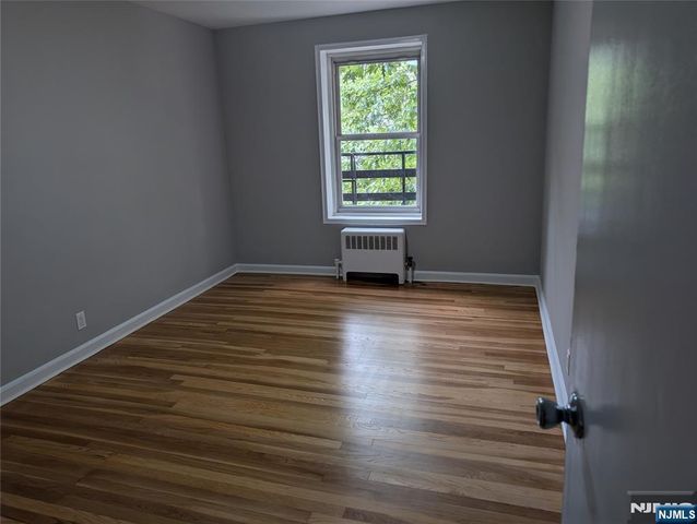 2330 Linwood Avenue 3G, Fort Lee, NJ 07024
