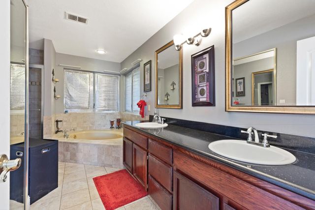 1745 Parkside Dr, Tracy, CA 95376