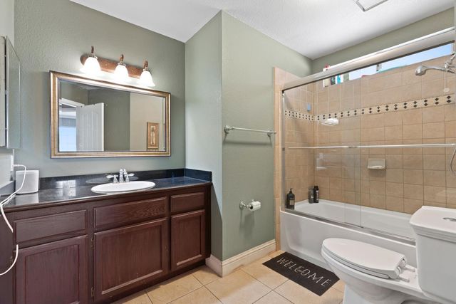 1745 Parkside Dr, Tracy, CA 95376