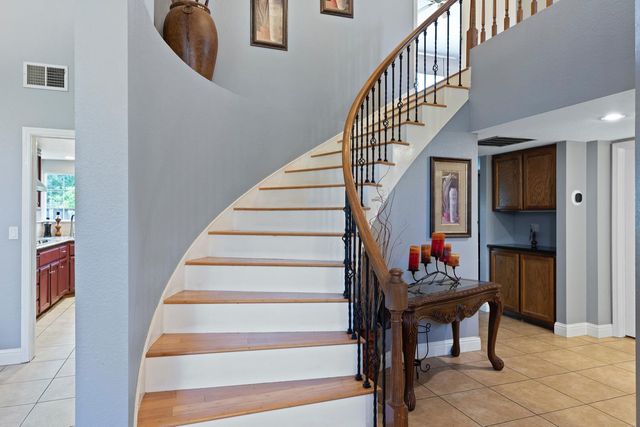 1745 Parkside Dr, Tracy, CA 95376