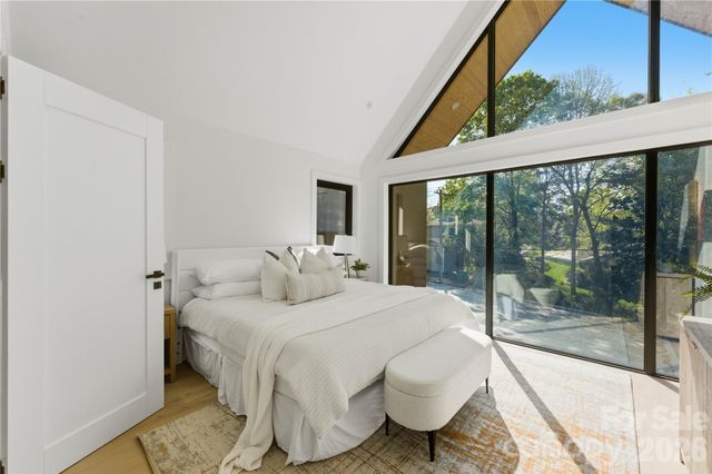 3614 Barclay Downs Drive 103, Charlotte, NC 28209