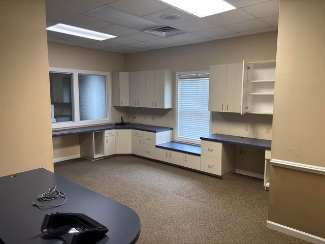 1557 Commerce Ave 203 & 204, Staunton, VA 24401