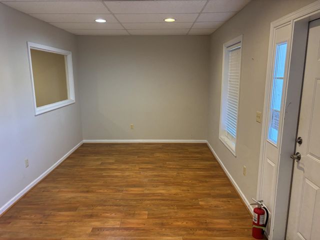 1557 Commerce Ave 203 & 204, Staunton, VA 24401