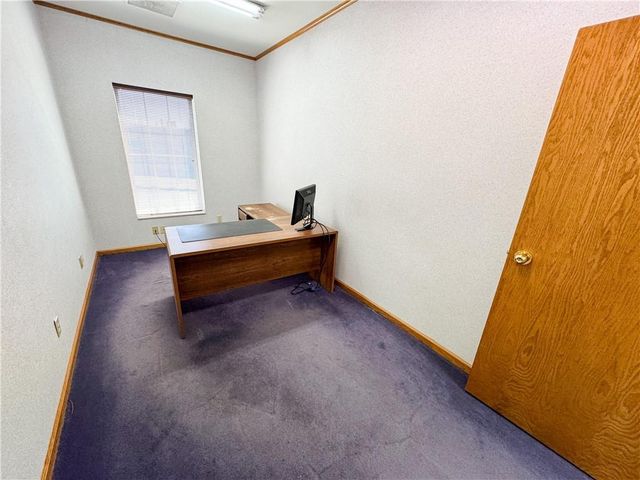 401 W Foxwood Drive, Raymore, MO 64083