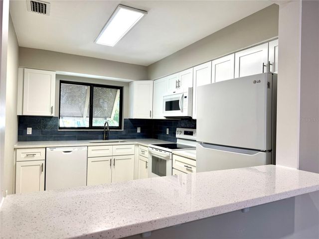 5138 WILLOW LINKS 98, Sarasota, FL 34235