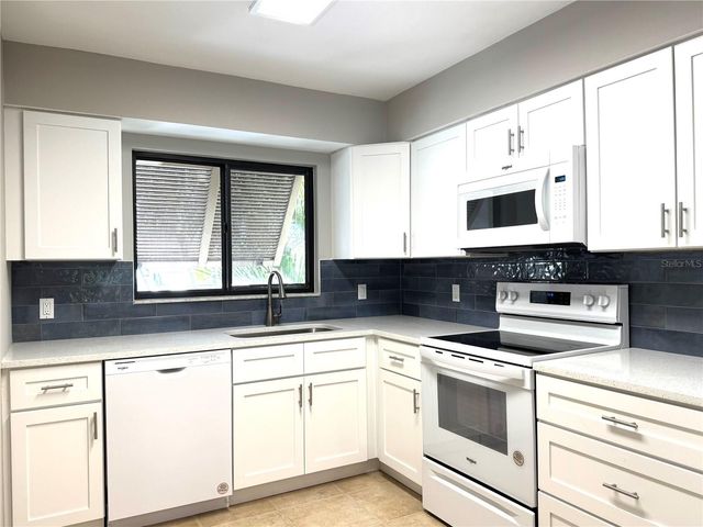 5138 WILLOW LINKS 98, Sarasota, FL 34235