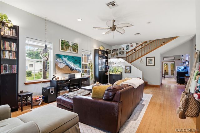 512 SE 9th Street, Ocala, FL 34471