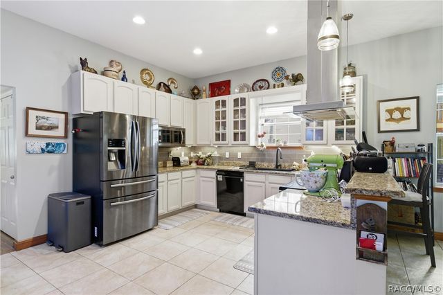 512 SE 9th Street, Ocala, FL 34471