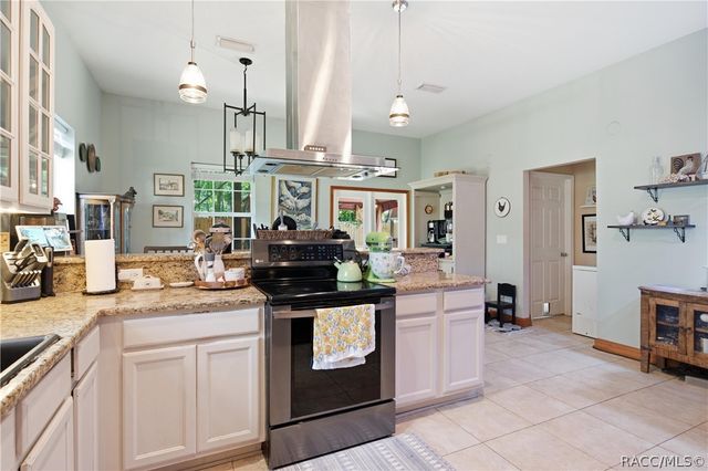 512 SE 9th Street, Ocala, FL 34471