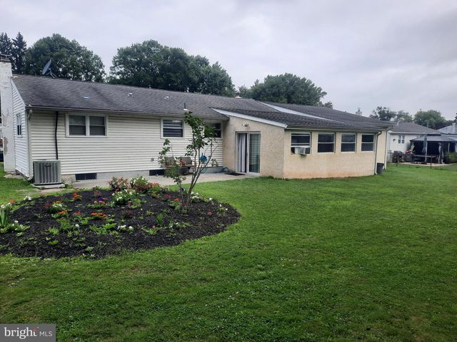 677 CLIFFORD ST, Warminster, PA 18974